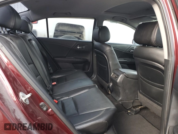 2014 Honda Accord Touring z VIN 1HGCR2F96EA805606, wystawiony jako Copart lot #82106524 z przebiegiem 204 292 mil mil oraz Czysty tytuł • Clean title. Historia ofert i sprzedaży dostępna na DreamBid. Obrazek 10.