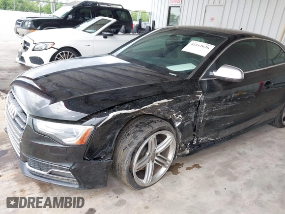 2013 Audi S5 Premium Plus z VIN WAUCGAFR7DA031148, wystawiony jako IAAI lot #42112636 z przebiegiem 89 036 mil mil oraz . Historia ofert i sprzedaży dostępna na DreamBid. Obrazek 6.