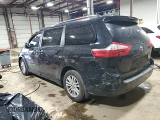 2017 Toyota Sienna XLE Auto Access Seat with VIN 5TDYZ3DC2HS819440, listed as a Copart auction lot 49140795 with Not provided miles and Salvage title. Bid and sale history available at DreamBid. Image 2.