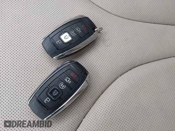 2017 Lincoln MKC Reserve z VIN 5LMCJ3D93HUL57805, wystawiony jako IAAI lot #42425633 z przebiegiem 40 010 mil mil oraz . Historia ofert i sprzedaży dostępna na DreamBid. Obrazek 11.