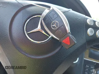 2007 Mercedes-Benz C 230 Sport z VIN WDBRF52H97F909477, wystawiony jako IAAI lot #42182118 z przebiegiem 174 638 mil mil oraz . Historia ofert i sprzedaży dostępna na DreamBid. Obrazek 11.
