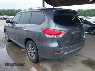 2015 Nissan Pathfinder S z VIN 5N1AR2MN8FC719737, wystawiony jako IAAI lot #42467205 z przebiegiem 195 894 mil mil oraz . Historia ofert i sprzedaży dostępna na DreamBid. Obrazek 3.