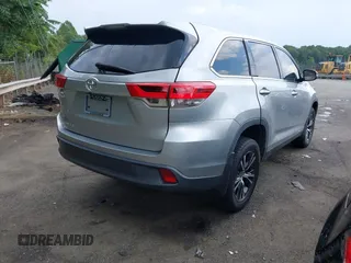 2019 Toyota Highlander LE with VIN 5TDZZRFH6KS367645, listed as a IAAI auction lot 42613410 with 77,266 mi miles and . Bid and sale history available at DreamBid. Image 4.