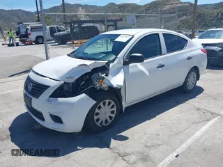 2014 Nissan Versa SV with VIN 3N1CN7AP0EL861162, listed as a IAAI auction lot 41871833 with 118,934 mi miles. Bid and sale history available at carsss.com. Image 17.