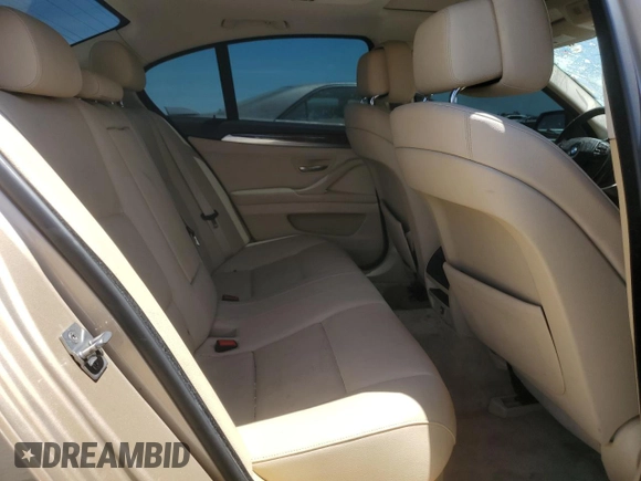 2012 BMW 5 Series 528i z VIN WBAXG5C59CDW85348, wystawiony jako Copart lot #57180545 z przebiegiem 135 725 mil mil oraz Szkoda całkowita • Salvage title. Historia ofert i sprzedaży dostępna na DreamBid. Obrazek 10.