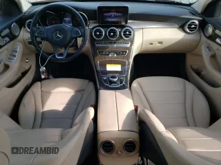 2017 Mercedes-Benz C 300 с VIN 55SWF4KB5HU213567, выставлен на аукционе Copart как лот 57314225 с пробегом 88 329 миль миль и Списание • Salvage title. История ставок и продаж доступна на DreamBid. Изображение 8.