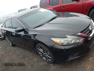 2018 Nissan Altima SV with VIN 1N4AL3AP5JC473990, listed as a IAAI auction lot 41922959 with 88,532 mi miles and . Bid and sale history available at carsss.com. Image 1.