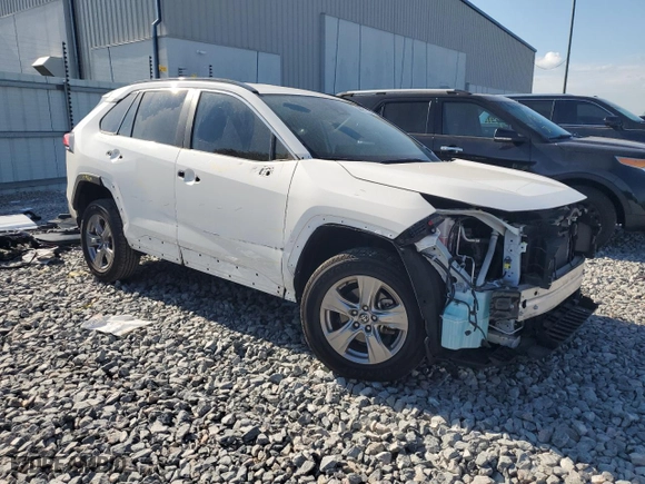2022 Toyota RAV4 XLE with VIN 2T3W1RFV9NW215670, listed as a Copart auction lot 50312135 with 52,808 mi miles and Salvage Title. Bid and sale history available at carsss.com. Image 4.