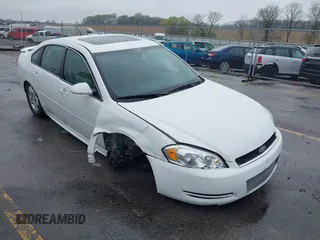 2014 Chevrolet Impala LT z VIN 2G1WB5E30E1140901, wystawiony jako IAAI lot #42106456 z przebiegiem 119 529 mil mil oraz . Historia ofert i sprzedaży dostępna na DreamBid. Obrazek 12.
