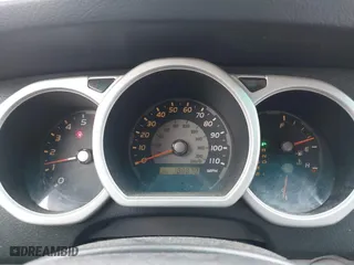 2005 Toyota 4Runner SR5 with VIN JTEBU14R950077268, listed as a IAAI auction lot 41588206 with 188,870 mi miles. Bid and sale history available at carsss.com. Image 7.