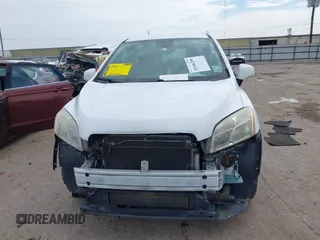 2015 Chevrolet Trax LS with VIN KL7CJKSB8FB087564, listed as a IAAI auction lot 41646208 with 179,335 mi miles. Bid and sale history available at carsss.com. Image 13.