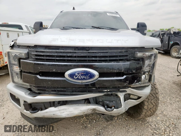 2019 Ford F-250 XL with VIN 1FT7W2BTXKED46644, listed as a Copart auction lot 63229485 with 116,433 mi miles and Salvage title. Bid and sale history available at DreamBid. Image 5.