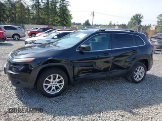 2016 Jeep Cherokee Altitude z VIN 1C4PJLCB5GW208005, wystawiony jako IAAI lot #42120987 z przebiegiem 179 423 mil mil oraz . Historia ofert i sprzedaży dostępna na DreamBid. Obrazek 14.
