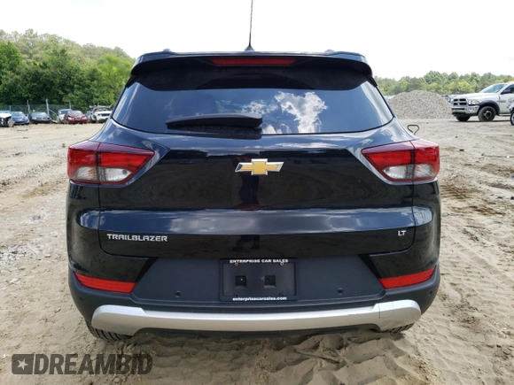2021 Chevrolet TrailBlazer LT with VIN KL79MPS28MB083896, listed as a Copart auction lot 57450994 with 30,187 mi miles and Salvage Title. Bid and sale history available at DreamBid. Image 6.