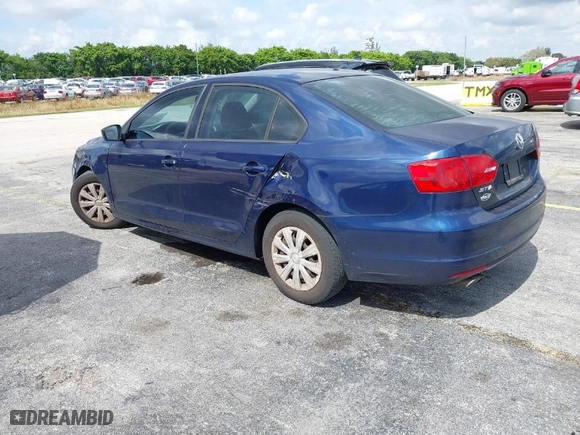2014 Volkswagen Jetta Sedan S with VIN 3VW2K7AJ9EM391783, listed as a IAAI auction lot 41623537 with 181,097 mi miles. Bid and sale history available at carsss.com. Image 3.