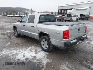 2011 Ram Dakota Bighorn/Lonestar with VIN 1D7RW3GK4BS662921, listed as a IAAI auction lot 41231333 with 190,634 mi miles. Bid and sale history available at carsss.com. Image 3.