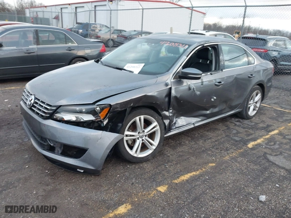 2014 Volkswagen Passat SE w/Sunroof with VIN 1VWBS7A32EC057808, listed as a IAAI auction lot 41208311 with 91,362 mi miles. Bid and sale history available at carsss.com. Image 2.