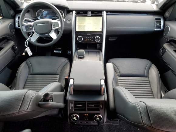 2023 Land Rover Discovery with VIN SALRT2EX3P2482860, listed as a Copart auction lot 63903234 with 2,322 mi miles and Salvage Title. Bid and sale history available at DreamBid. Image 8.