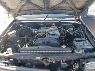 1997 Toyota T100 SR5 with VIN JT4UN24D8V0043620, listed as a Copart auction lot 86747534 with 185,470 mi miles and Salvage Title. Bid and sale history available at DreamBid. Image 11.