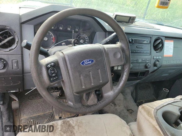 2011 Ford F-250 XL z VIN 1FT7X2B65BEC07691, wystawiony jako IAAI lot #42906795 z przebiegiem 353 932 mil mil oraz . Historia ofert i sprzedaży dostępna na DreamBid. Obrazek 40.