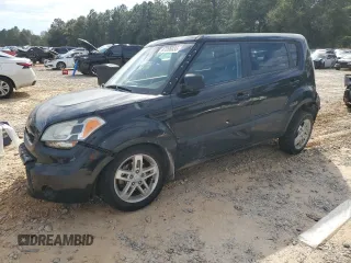2011 Kia Soul + with VIN KNDJT2A22B7345581, listed as a Copart auction lot 47206035 with 0 mi miles and Salvage Title. Bid and sale history available at carsss.com. Image 1.