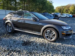 2019 Audi A4 allroad Premium Plus with VIN WA18NAF47KA109390, listed as a Copart auction lot 71760503 with 16,636 mi miles. Bid and sale history available at carsss.com. Image 4.