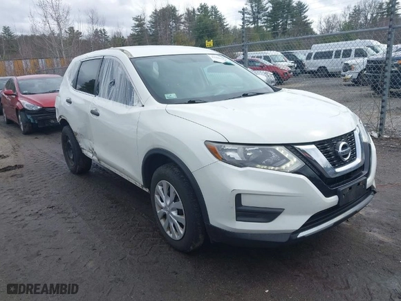 2017 Nissan Rogue SV with VIN 5N1AT2MV5HC797204, listed as a IAAI auction lot 41886311 with 137,759 mi miles. Bid and sale history available at carsss.com. Image 13.