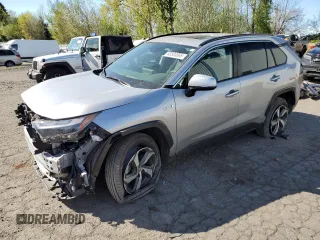 2024 Toyota RAV4 SE with VIN JTMAB3FV5RD194632, listed as a Copart auction lot 53500065 with 10,965 mi miles and Salvage title. Bid and sale history available at DreamBid. Image 1.