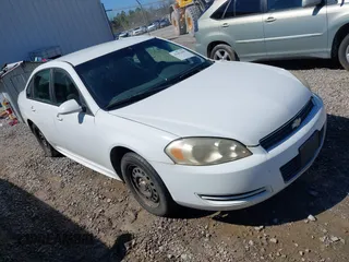 2010 Chevrolet Impala Police Police with VIN 2G1WD5EMXA1228853, listed as a IAAI auction lot 41662690 with 255,458 mi miles. Bid and sale history available at carsss.com. Image 1.