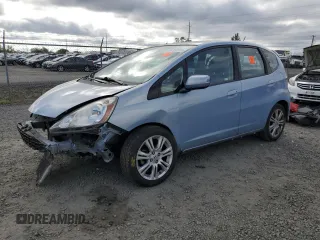 2010 Honda Fit Sport с VIN JHMGE8H47AC032805, выставлен на аукционе Copart как лот 54724935 с пробегом Не указан миль и Списание • Salvage title. История ставок и продаж доступна на DreamBid. Изображение 1.