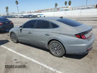 2020 Hyundai Sonata Hybrid Ultimate with VIN KMHL34JJ6LA012084, listed as a Copart auction lot 69891204 with 118,093 mi miles and Salvage Title. Bid and sale history available at carsss.com. Image 2.