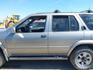 2001 Nissan Pathfinder SE with VIN JN8DR09Y41W587712, listed as a IAAI auction lot 41859316 with 196,342 mi miles. Bid and sale history available at carsss.com. Image 13.