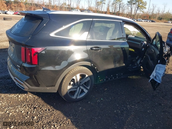 2023 Kia Sorento Hybrid EX with VIN KNDRHDLGXP5202048, listed as a IAAI auction lot 41124840 with 25,706 mi miles. Bid and sale history available at carsss.com. Image 4.
