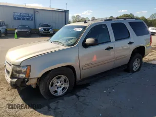 2008 Chevrolet Tahoe LS z VIN 1GNFC13C08R265626, wystawiony jako Copart lot #80261744 z przebiegiem 233 142 mil mil oraz Szkoda całkowita • Salvage title. Historia ofert i sprzedaży dostępna na DreamBid. Obrazek 1.