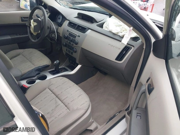 2009 Ford Focus SE with VIN 1FAHP35N19W114402, listed as a IAAI auction lot 41510501 with 1 mi miles. Bid and sale history available at carsss.com. Image 5.