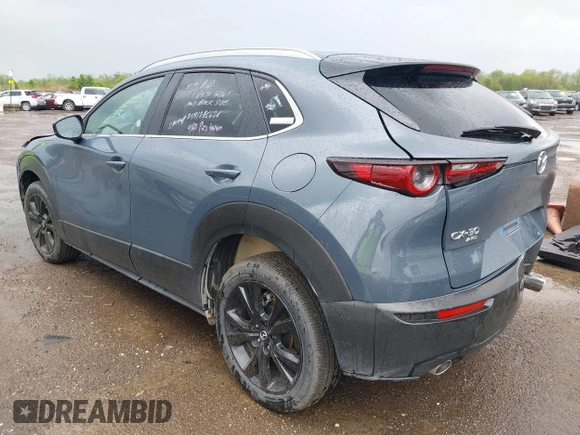 2025 Mazda CX-30 S Carbon Edition с VIN 3MVDMBCM6SM813356, выставлен на аукционе IAAI как лот 42165714 с пробегом 2 338 миль миль и . История ставок и продаж доступна на DreamBid. Изображение 3.