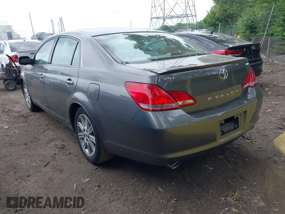 2007 Toyota Avalon XL with VIN 4T1BK36B47U238784, listed as a IAAI auction lot 39580835 with 67,275 mi miles. Bid and sale history available at carsss.com. Image 3.