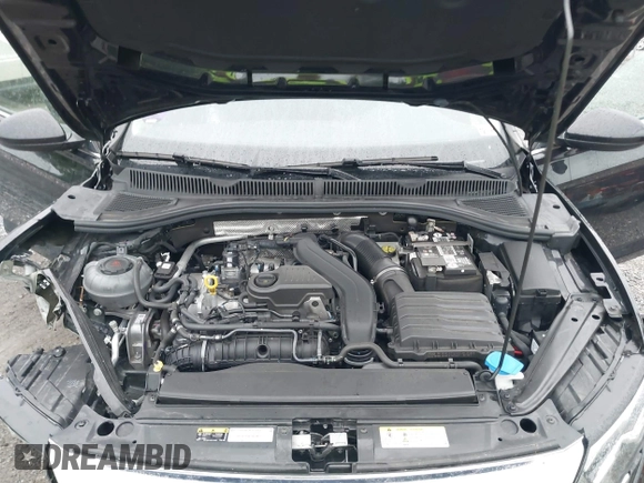 2023 Volkswagen Jetta SE z VIN 3VW7M7BUXPM061694, wystawiony jako IAAI lot #42231342 z przebiegiem 39 063 mil mil oraz . Historia ofert i sprzedaży dostępna na DreamBid. Obrazek 10.