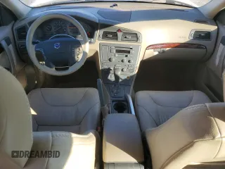 2001 Volvo V70 with VIN YV1SZ58D011006552, listed as a Copart auction lot 47091045 with 131,148 mi miles and Salvage Title. Bid and sale history available at carsss.com. Image 8.