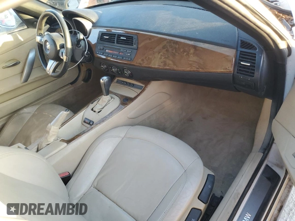 2008 BMW Z4 3.0i z VIN 4USBU335X8LW74196, wystawiony jako Copart lot #78583424 z przebiegiem 68 004 mil mil oraz Szkoda całkowita • Salvage title. Historia ofert i sprzedaży dostępna na DreamBid. Obrazek 8.