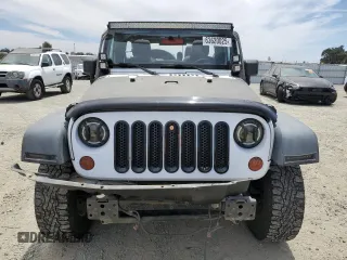 2013 Jeep Wrangler Unlimited Sport with VIN 1C4BJWDG8DL639781, listed as a Copart auction lot 63620025 with 84,720 mi miles and Salvage title. Bid and sale history available at DreamBid. Image 5.