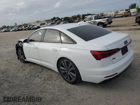 2022 Audi A6 Premium z VIN WAUD3BF22NN055912, wystawiony jako Copart lot #39701044 z przebiegiem 22 421 mil mil oraz . Historia ofert i sprzedaży dostępna na DreamBid. Obrazek 2.