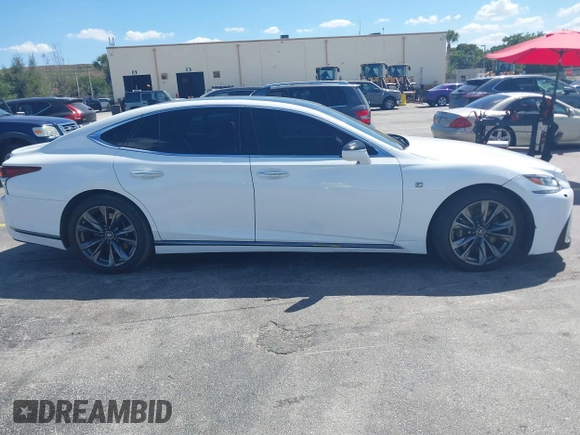 2018 Lexus LS 500 z VIN JTHC51FF5J5001048, wystawiony jako IAAI lot #41845274 z przebiegiem 59 835 mil mil oraz . Historia ofert i sprzedaży dostępna na DreamBid. Obrazek 13.