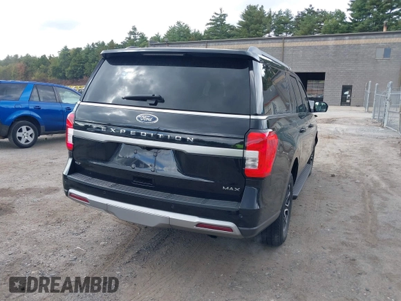 2024 Ford Expedition Max XLT with VIN 1FMJK1J86REA27207, listed as a IAAI auction lot 40331929 with 25,951 mi miles and . Bid and sale history available at DreamBid. Image 4.