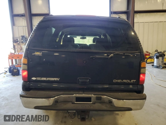 2004 Chevrolet Suburban LS with VIN 1GNEC16Z04J269261, listed as a Copart auction lot 46667485 with 180,923 mi miles and Salvage Title. Bid and sale history available at carsss.com. Image 6.