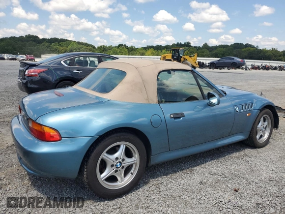 1998 BMW 3 Series 1.9L with VIN 4USCH7327WLD15412, listed as a Copart auction lot 67392774 with 172,454 mi miles and Clean Title. Bid and sale history available at carsss.com. Image 3.