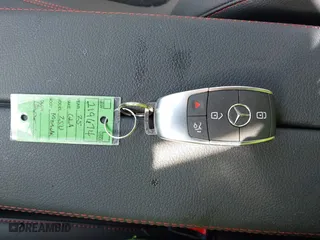 2025 Mercedes-Benz GLA with VIN W1N4N4GB0SJ657498, listed as a IAAI auction lot 41472062 with 505 mi miles. Bid and sale history available at carsss.com. Image 11.