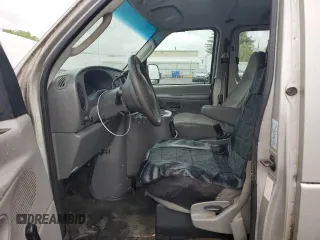 2003 Ford Econoline Cargo with VIN 1FTNE24L33HB73671, listed as a Copart auction lot 55530295 with 181,102 mi miles and Clean Title. Bid and sale history available at DreamBid. Image 7.