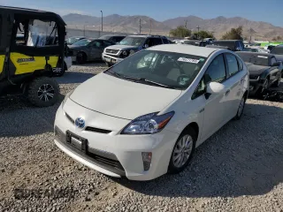2013 Toyota Prius with VIN JTDKN3DP2D3043844, listed as a Copart auction lot 74471794 with 130,824 mi miles and Salvage Title. Bid and sale history available at DreamBid. Image 1.