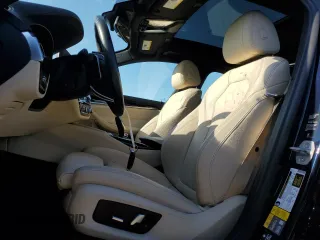 2019 BMW 5 Series 530e xDrive with VIN WBAJB1C51KB376996, listed as a Copart auction lot 52581175 with 42,369 mi miles and Salvage title. Bid and sale history available at DreamBid. Image 7.